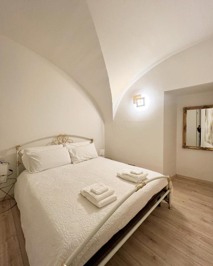 L'Arco Sul Lago • Gold Apartment Castro  Exterior foto