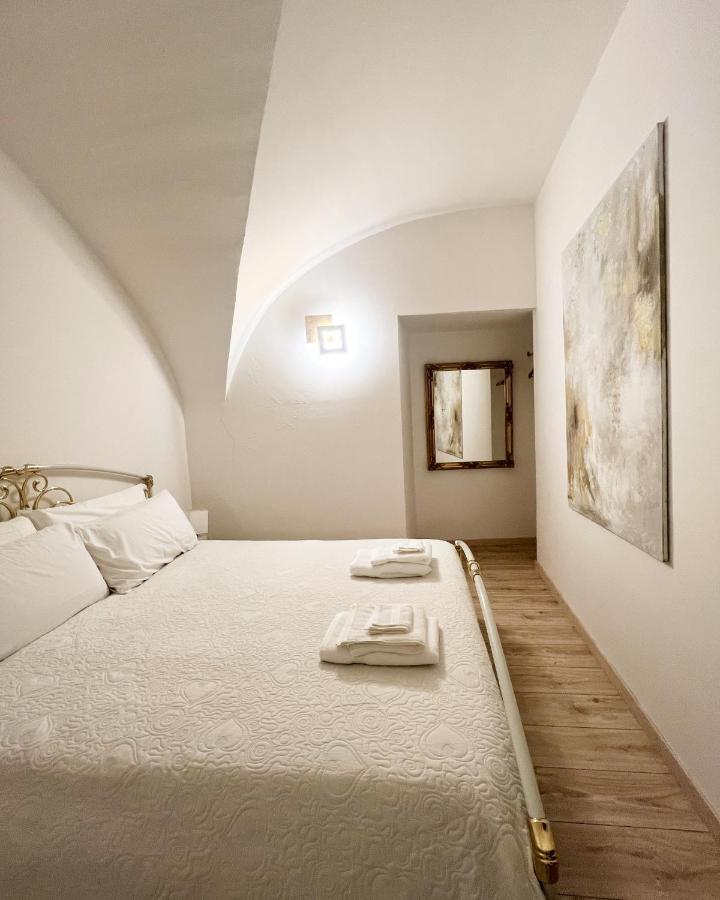 L'Arco Sul Lago • Gold Apartment Castro  Exterior foto
