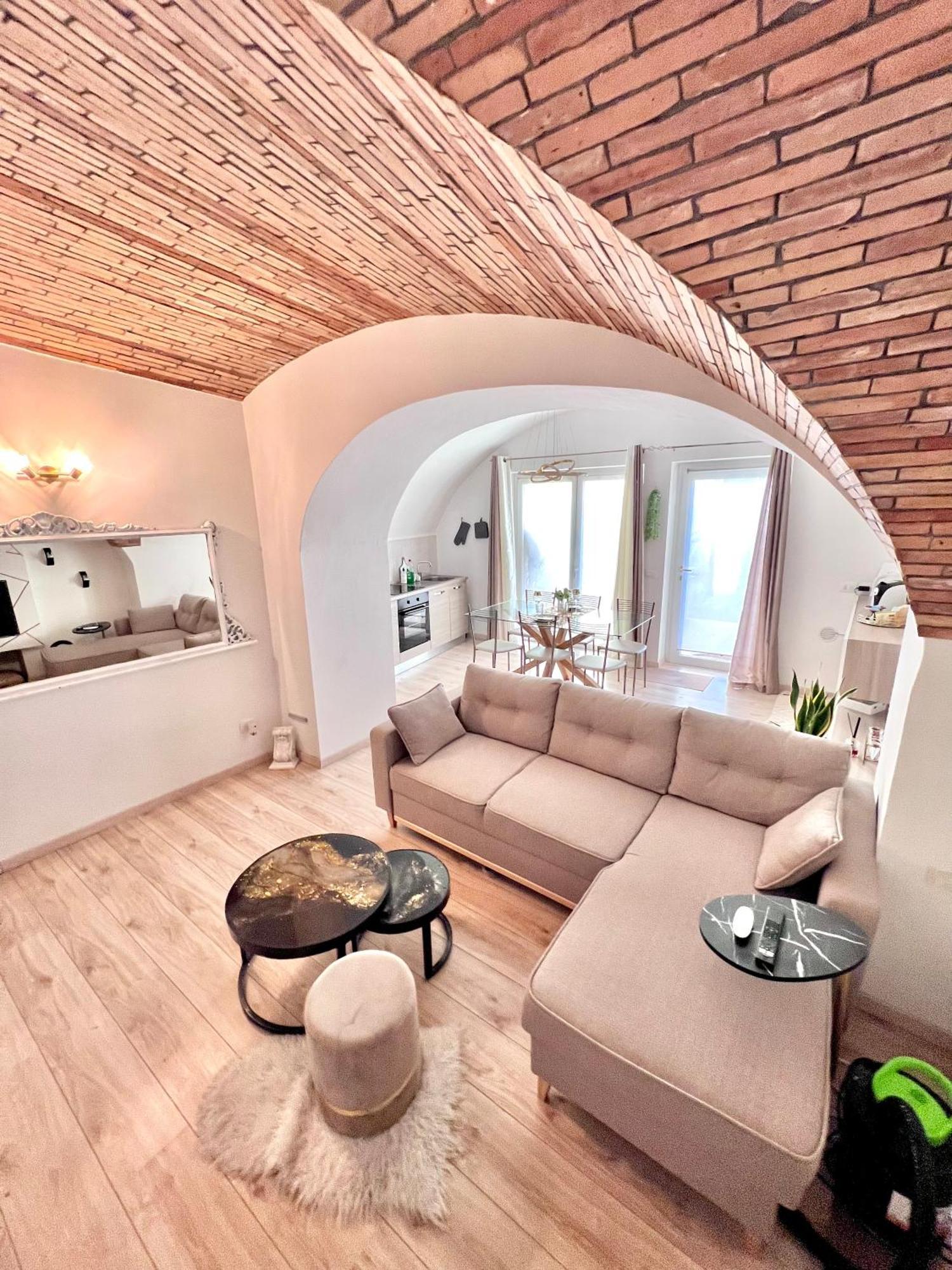 L'Arco Sul Lago • Gold Apartment Castro  Exterior foto